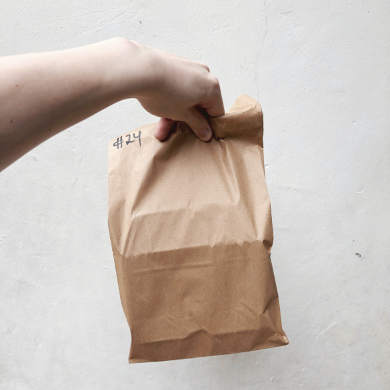 Convenient Delivery and Pickup Options for American Favorites